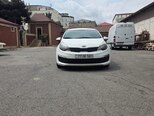 Kia Rio-1