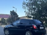 Kia Rio-5