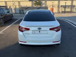 Kia Optima-4