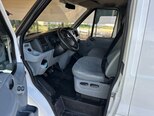 Ford Transit-10