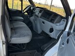 Ford Transit-11