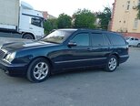 Mercedes E 200-17