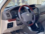 Toyota Land Cruiser Prado-9