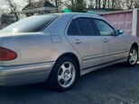 Mercedes E 200-5