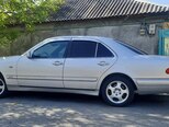 Mercedes E 200-12