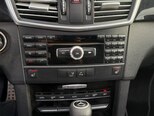 Mercedes E 220-12