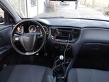 Kia Rio-5
