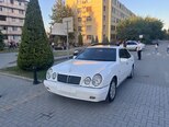 Mercedes E 240-10