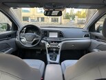 Hyundai Elantra-12