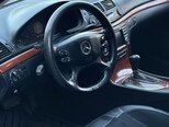 Mercedes E 220-11