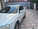 Nissan Sunny-8