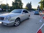 Mercedes E 230-4