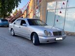 Mercedes E 230-5