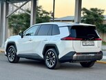 Toyota RAV4-6