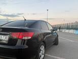 Kia Cerato-5
