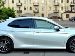 Toyota Camry-9