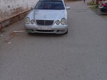 Mercedes E 320-1