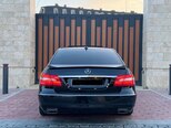Mercedes E 220-2
