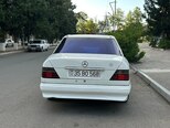 Mercedes 200 D-7
