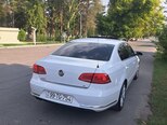 Volkswagen Passat-5