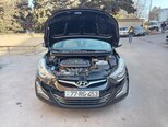 Hyundai Elantra-13