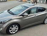 Hyundai Elantra-11