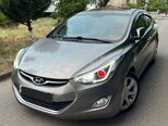 Hyundai Elantra-12