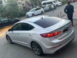 Hyundai Elantra-3