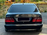 Mercedes E 320-2