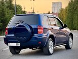 Toyota RAV4-7