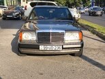 Mercedes 220 E-2