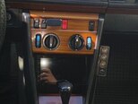 Mercedes 220 E-12