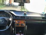 Mercedes 220 E-7