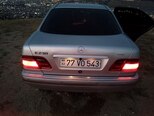 Mercedes E 230-3