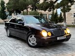 Mercedes E 270-3