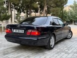 Mercedes E 270-4