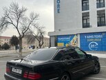 Mercedes E 280-4