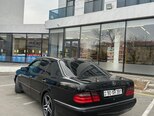 Mercedes E 280-5