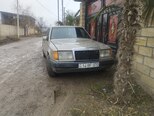 Mercedes 250 D-1