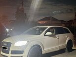 Audi Q7-3