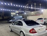 Mercedes E 240-5