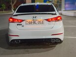 Hyundai Elantra-14