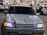 Mercedes C 200-1