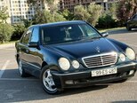 Mercedes E 270-3