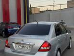 Nissan Tiida-4