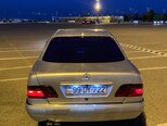 Mercedes E 230-2