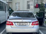 Mercedes E 220-3