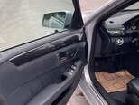 Mercedes E 220-12