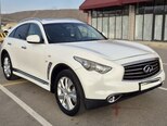 Infiniti FX37-1