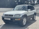 Toyota RAV4-10
